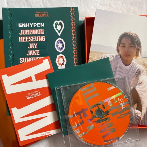 Enhypen d:d kpop albums - Picture 3 of 3